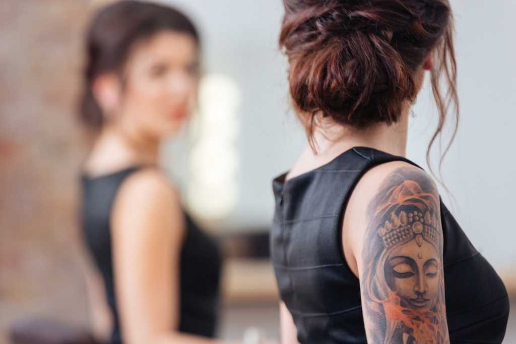 o Brasil está entre os 10 países com a população mais tatuada, segundo o Sebrae, 22% dos brasileiros possuem pelo menos uma tatuagem.