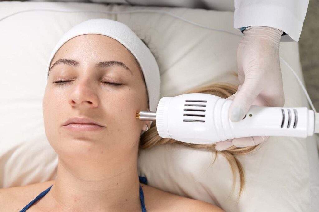 Criofrequência e Radiofrequência não invasiva ablativa - Cryotecar IBRAMED